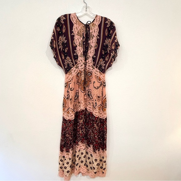 FARM Rio Glam Tapestry Burgundy Laces Short Sleeve Maxi Dress - Picture 5 of 13